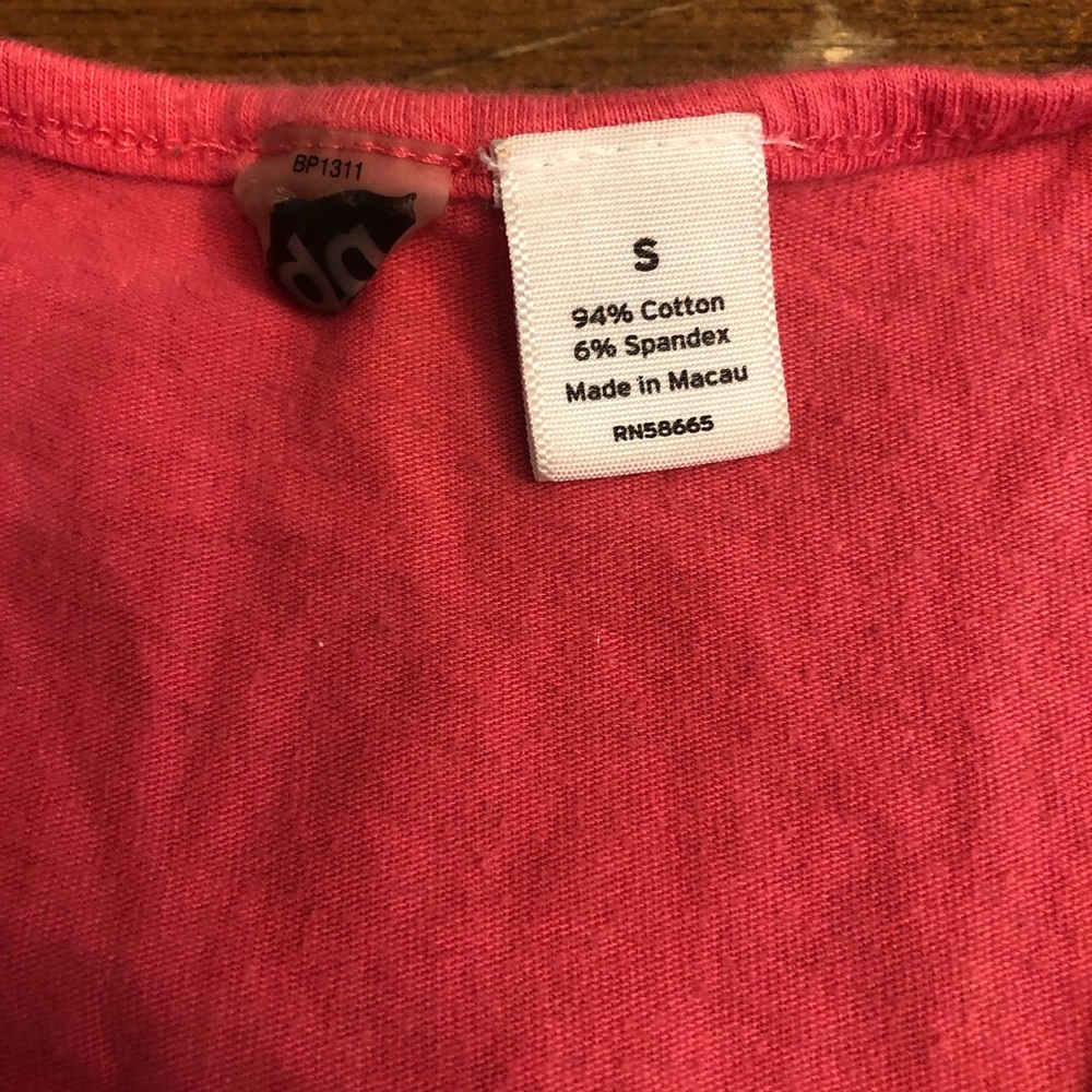 Selling tight fit tank top